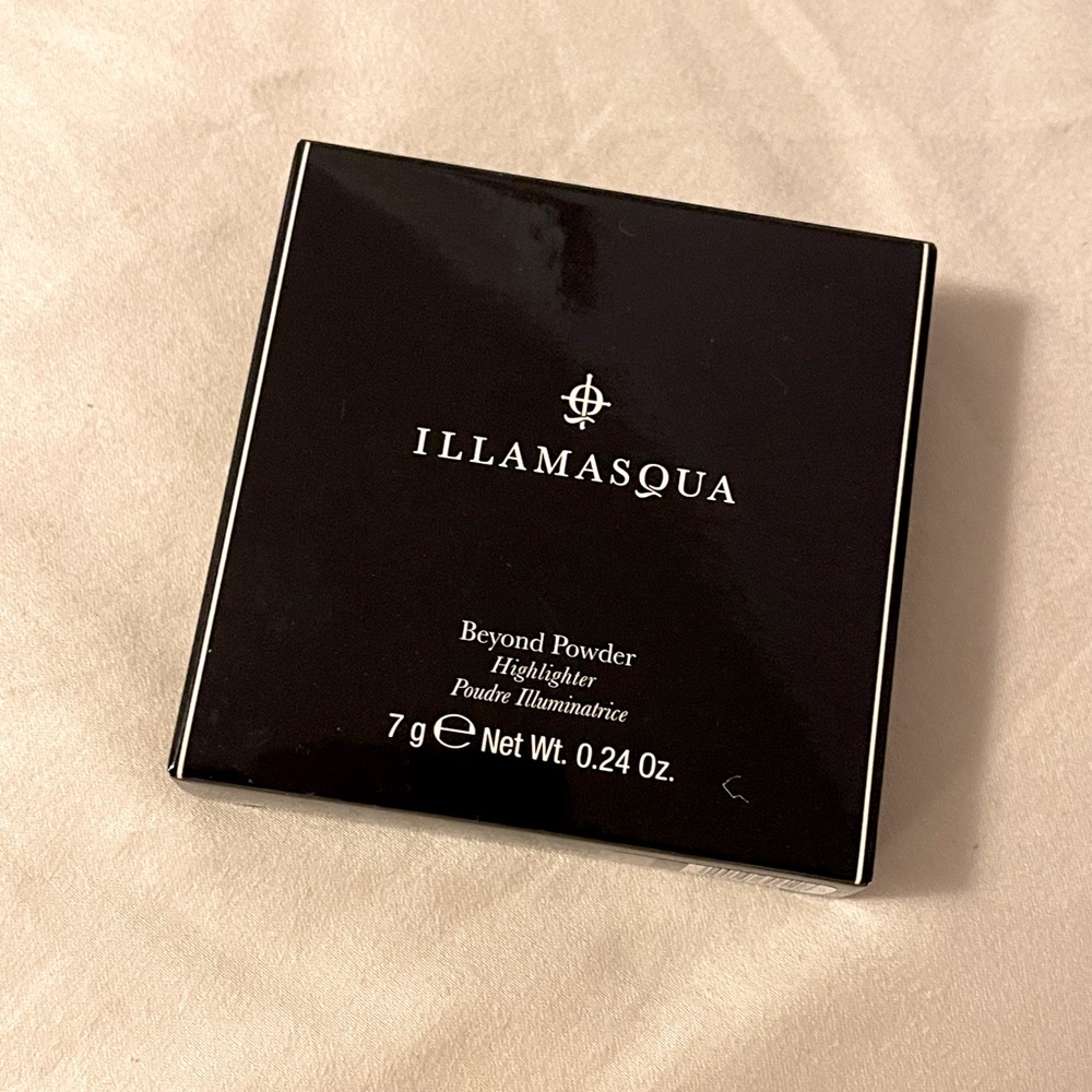 New! Illamasqua Beyond Powder Highlighter
